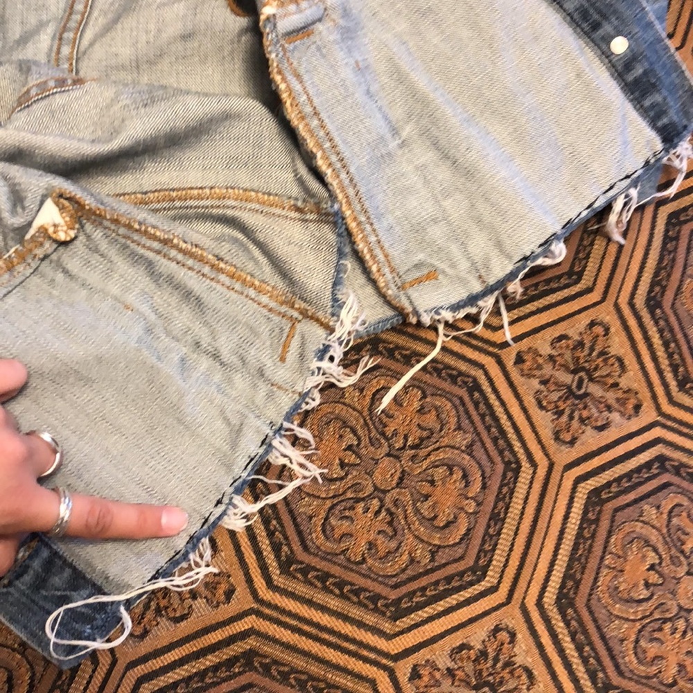 Cropped Denim Jacket - Picture 6 of 7